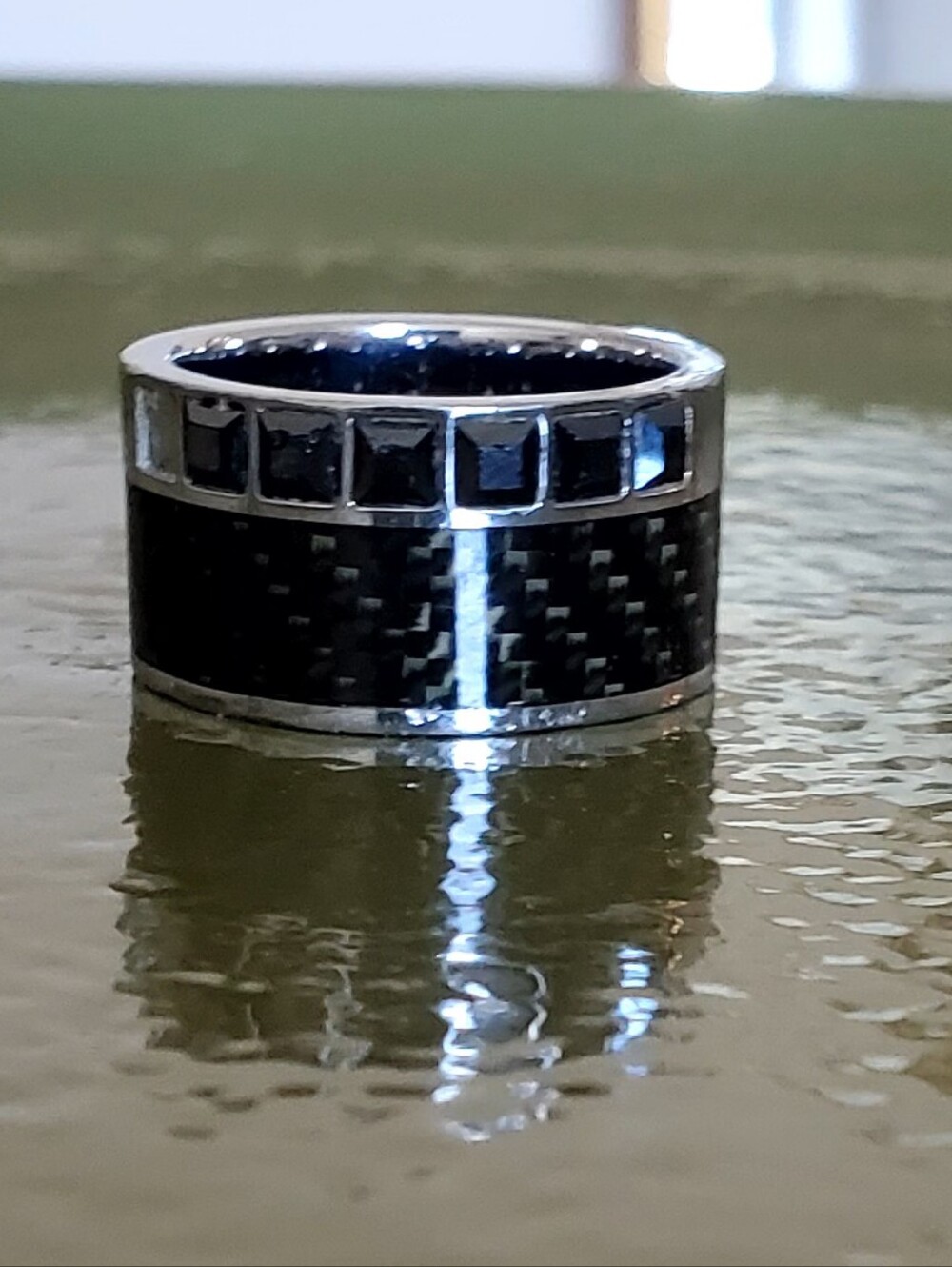 Swarovski Titanium, Carbon Fiber Inlay, 7 Black Crystal Row Wide Band Ring Sz 9